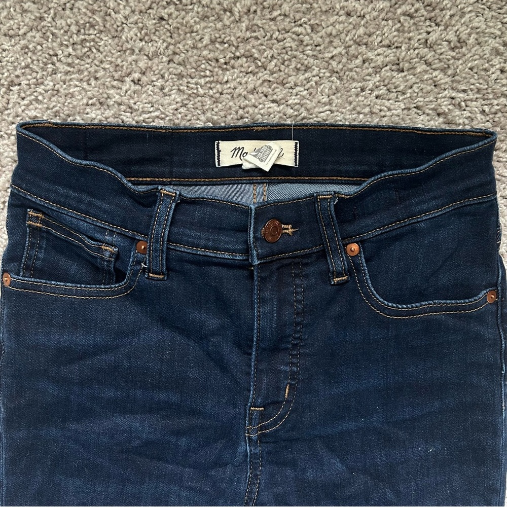 Madewell 9” Mid-rise Skinny Jeans in dark wash size 25